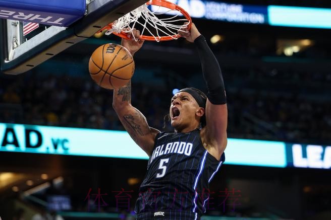 班凯罗30+14 魔术险胜篮网